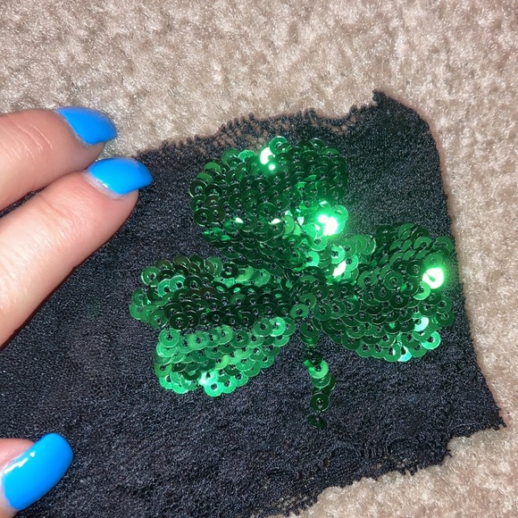 Victoria’s Secret PINK lace front sheet back Four leaf clover cheeky panty - Picture 2 of 4